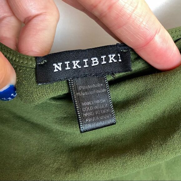 Stretchy green tank - Picture 3 of 3